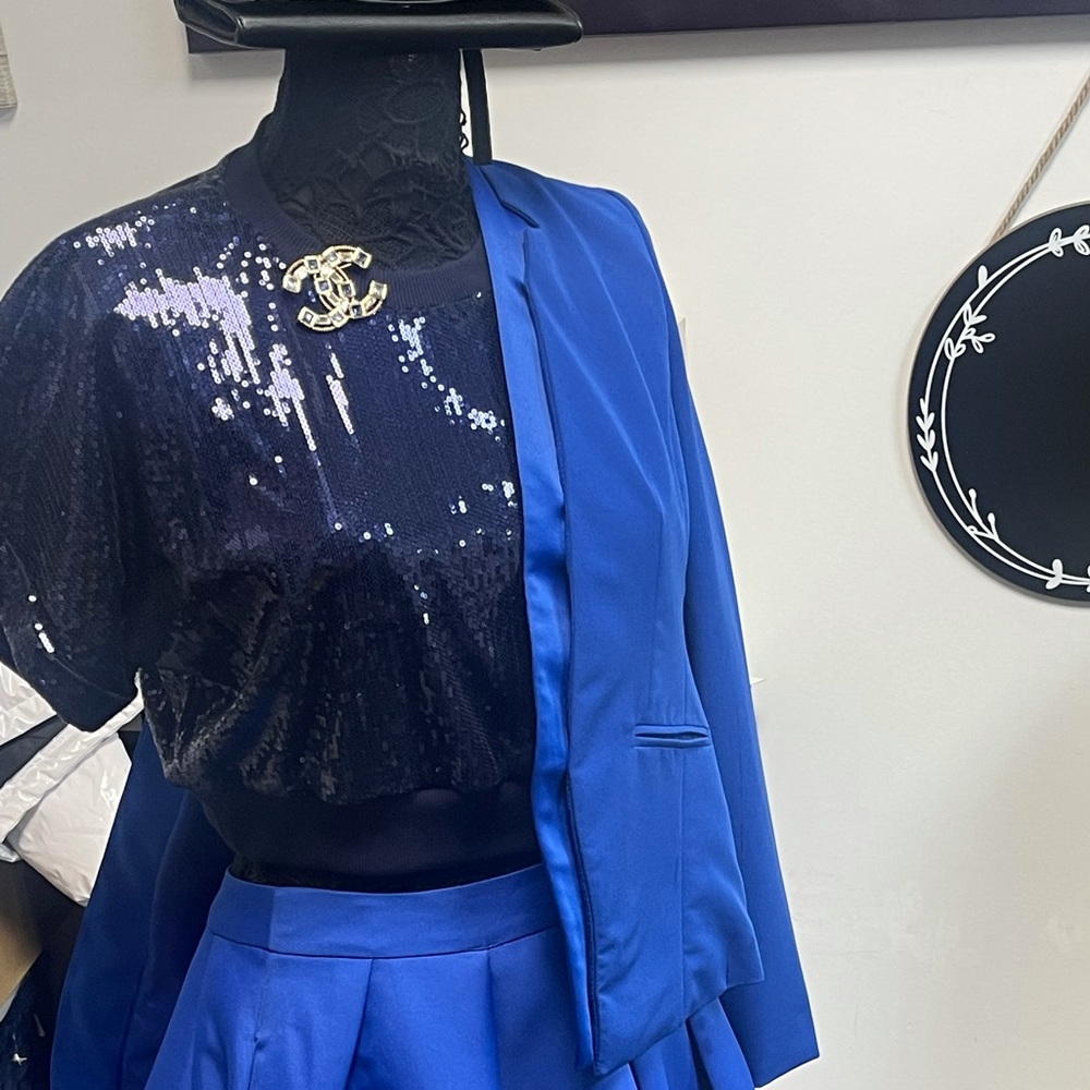 NWT ππINC SEQUIN TOP - Picture 3 of 5